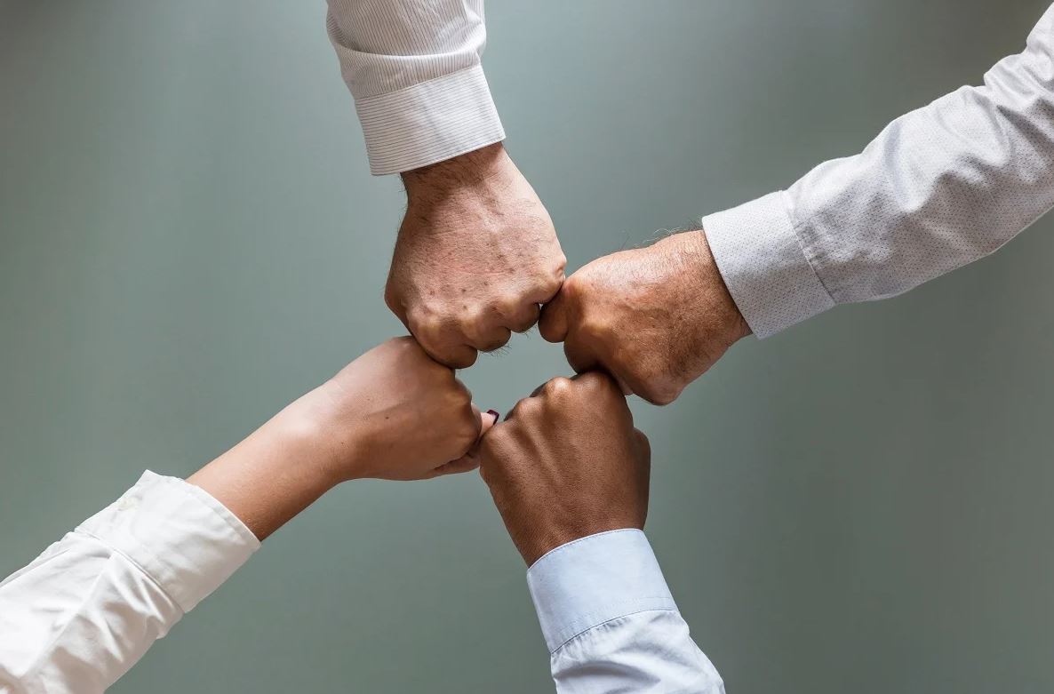 Chúng tôi nỗ lực để thực hiện sứ mệnh phụng sự xã hội, đồng hành cùng doanh nghiệp